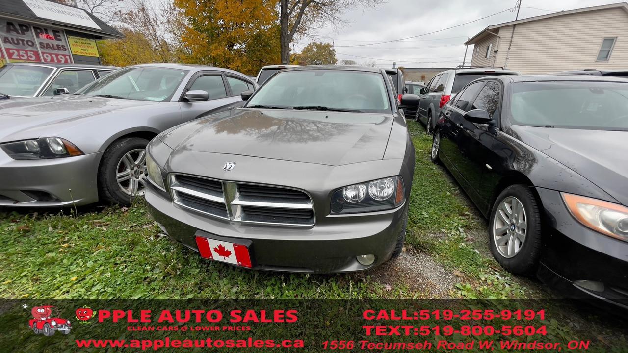 2009 Dodge Charger SXT Photo