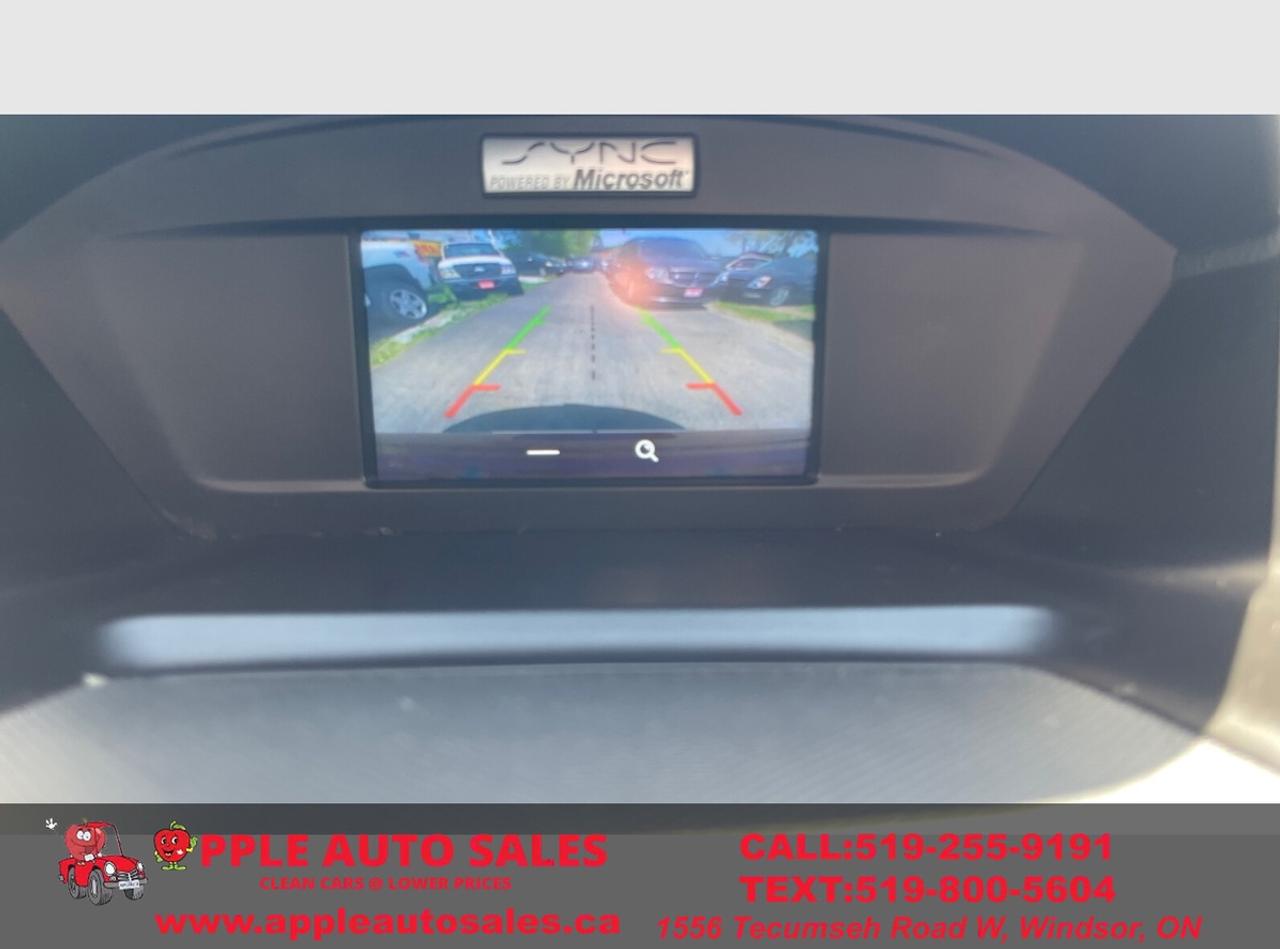 2014 Ford Escape SE Photo