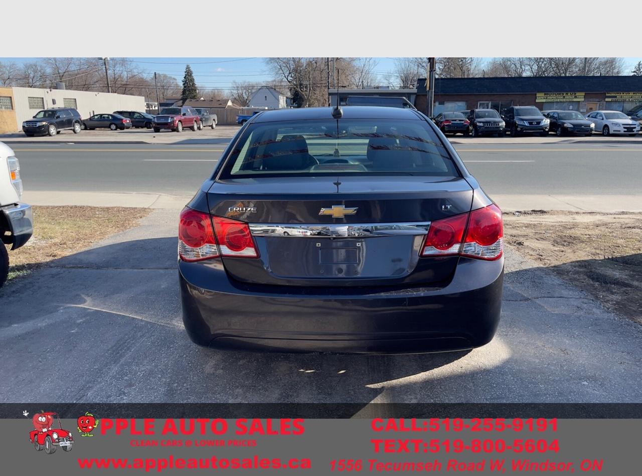 2016 Chevrolet Cruze Limited 1LT Photo