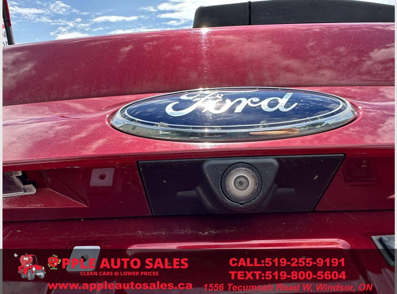 2015 Ford Escape SE Photo