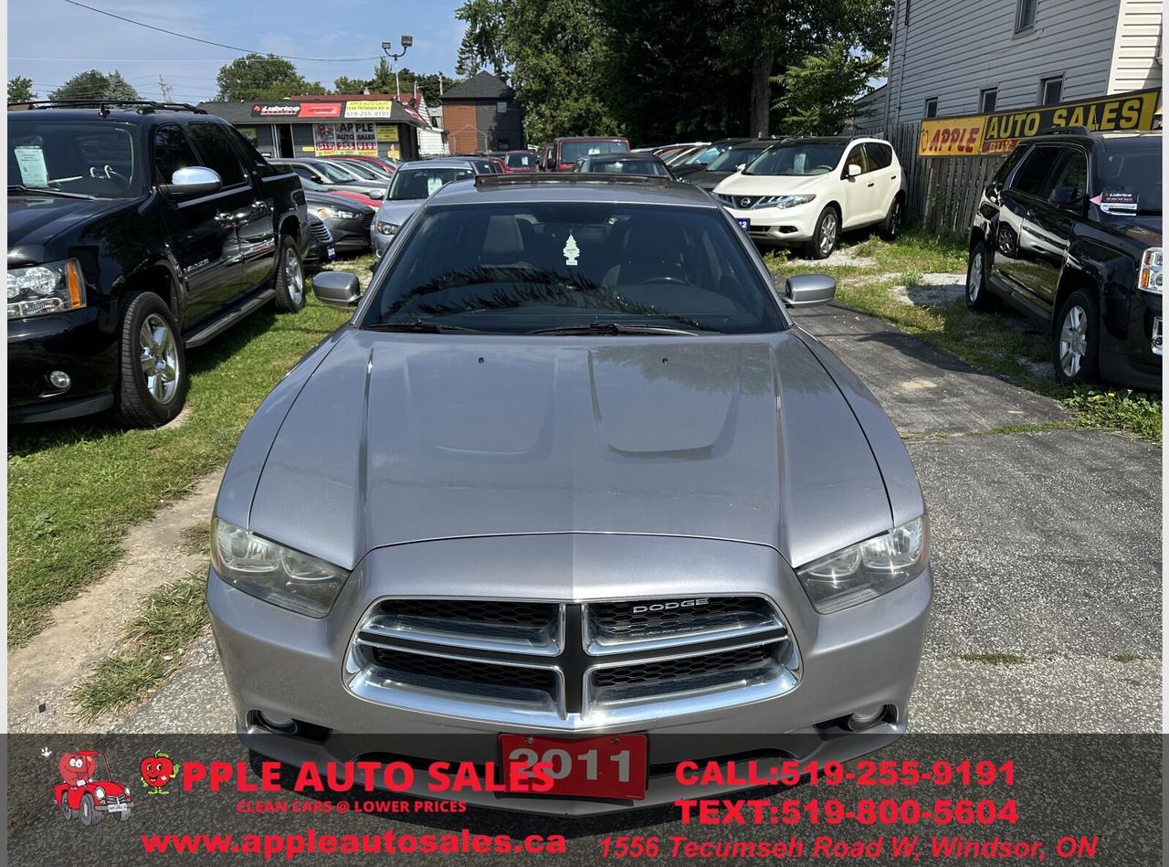 2011 Dodge Charger SE Photo