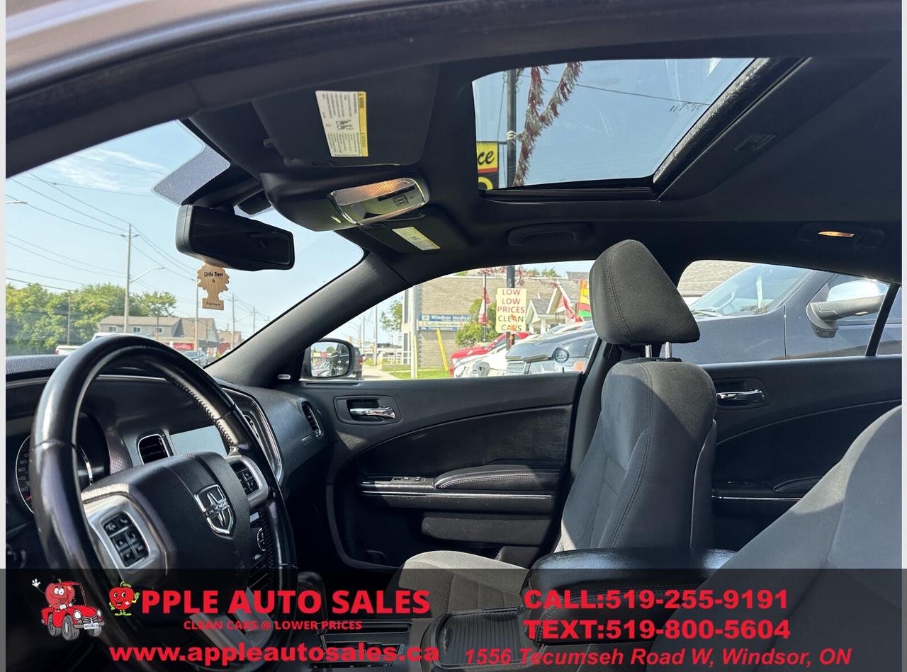 2011 Dodge Charger SE Photo