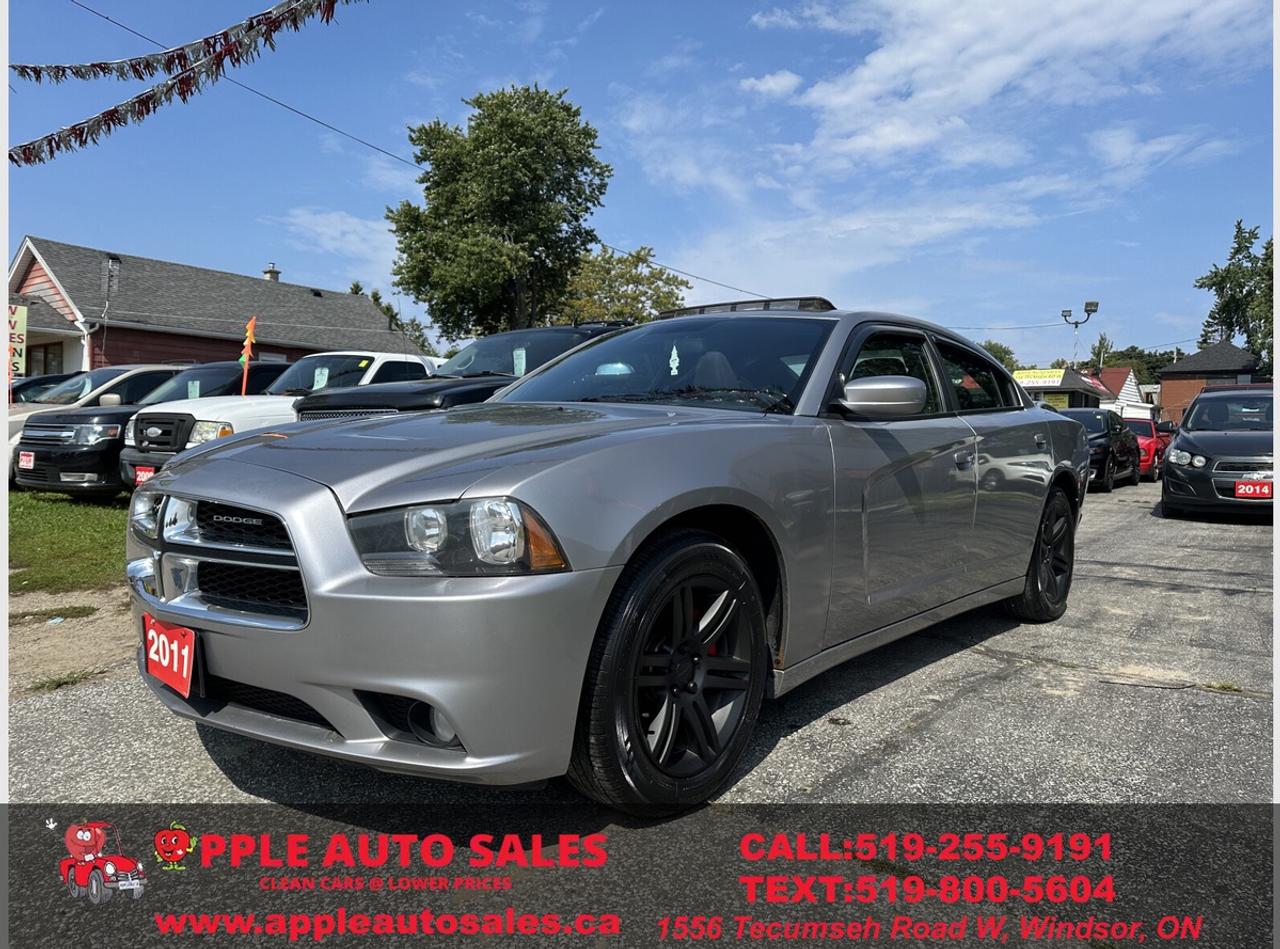 2011 Dodge Charger SE Photo5