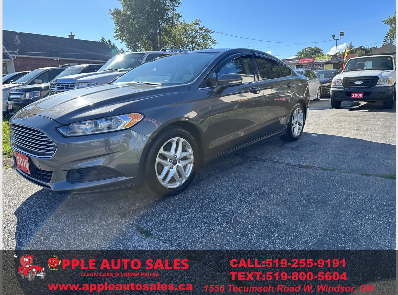 2016 Ford Fusion SE Photo