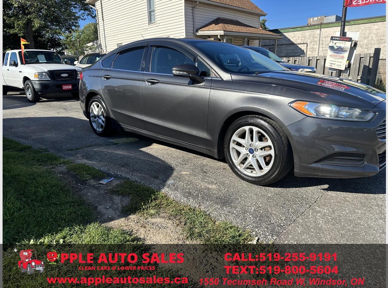 2016 Ford Fusion SE Photo5