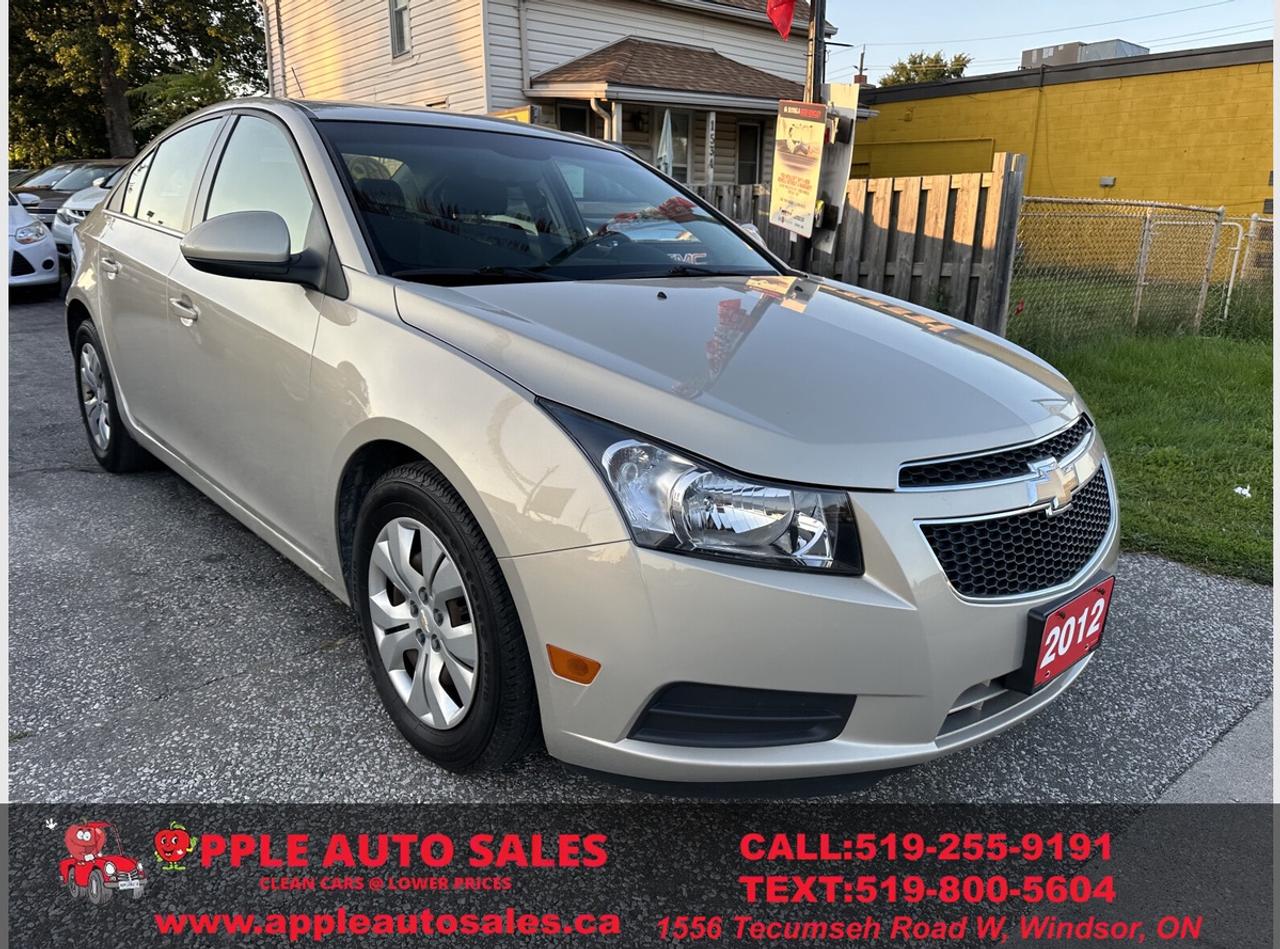2012 Chevrolet Cruze 1LT Photo