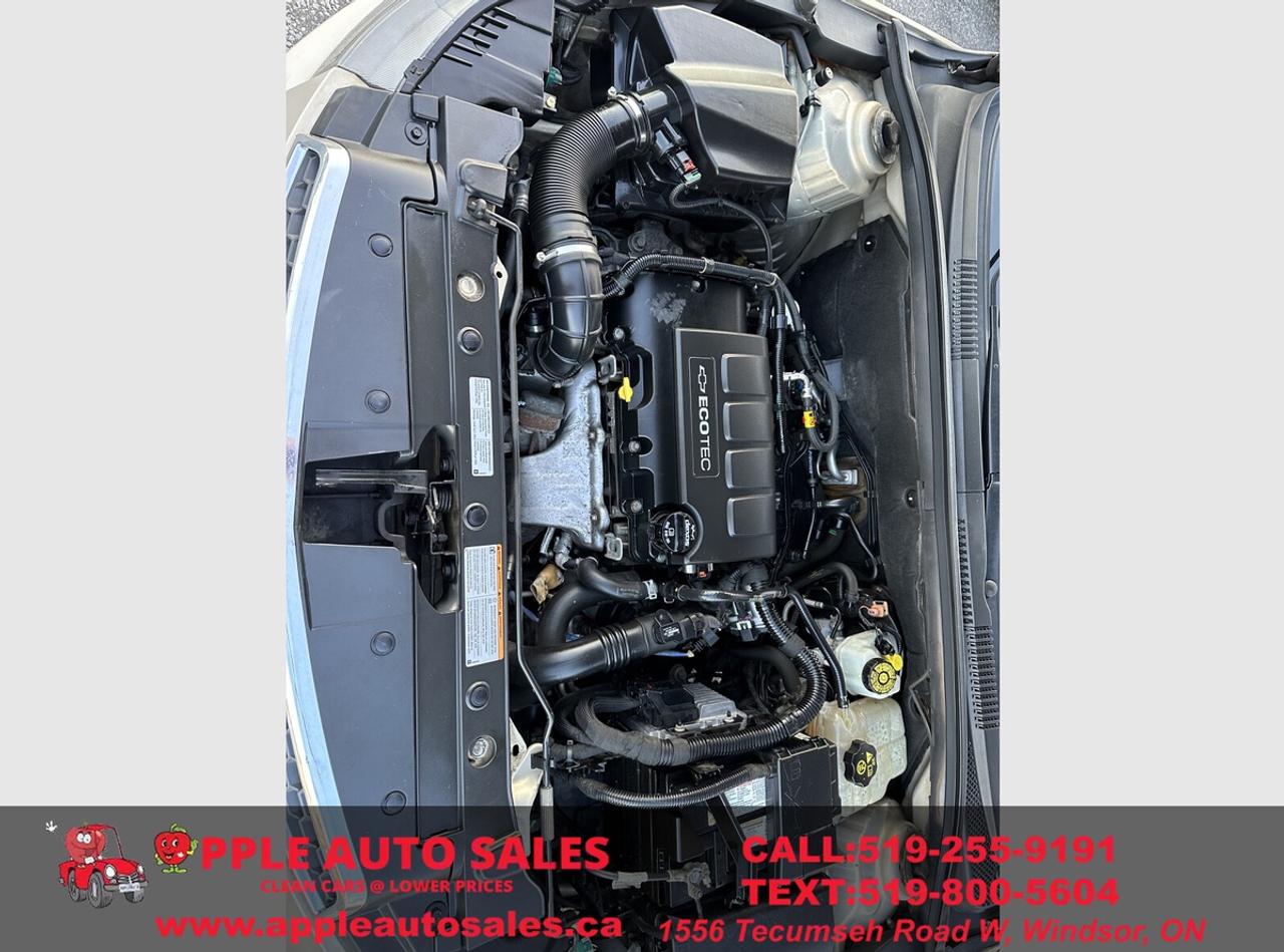 2012 Chevrolet Cruze 1LT Photo