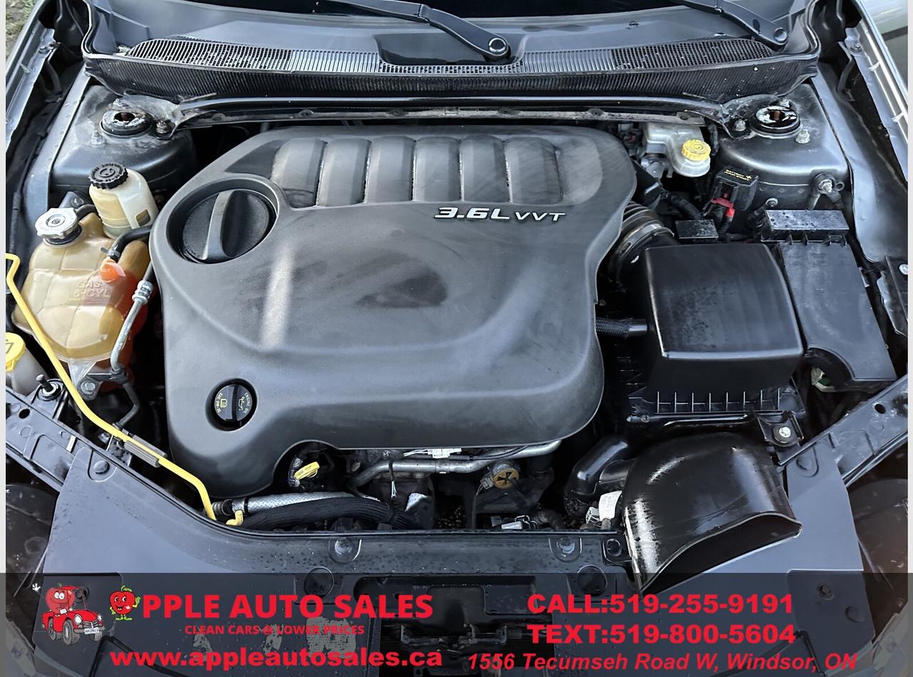 2012 Chrysler 200 Limited Photo