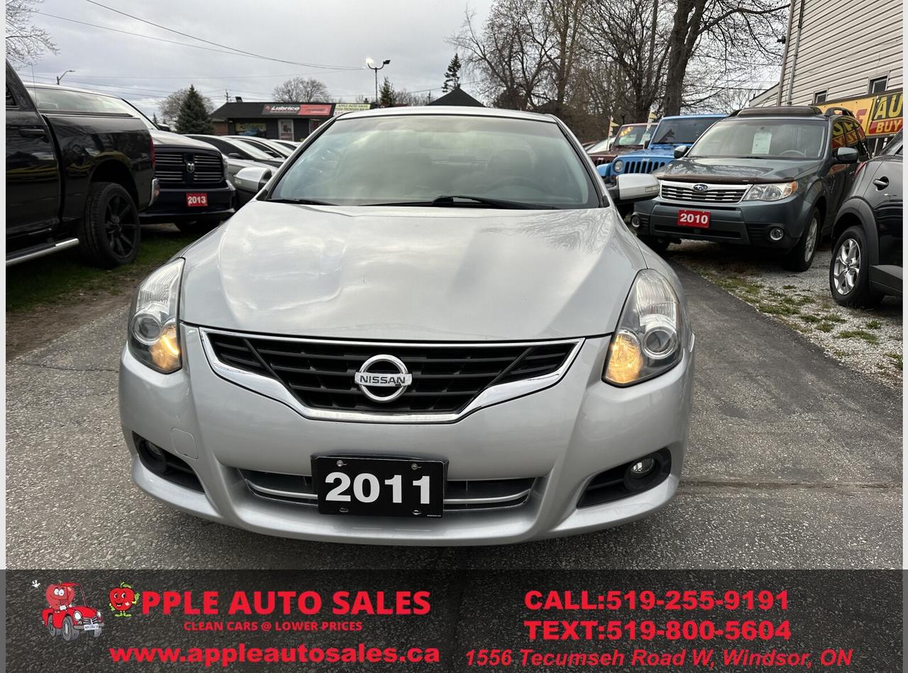 2011 Nissan Altima 35x SR Photo