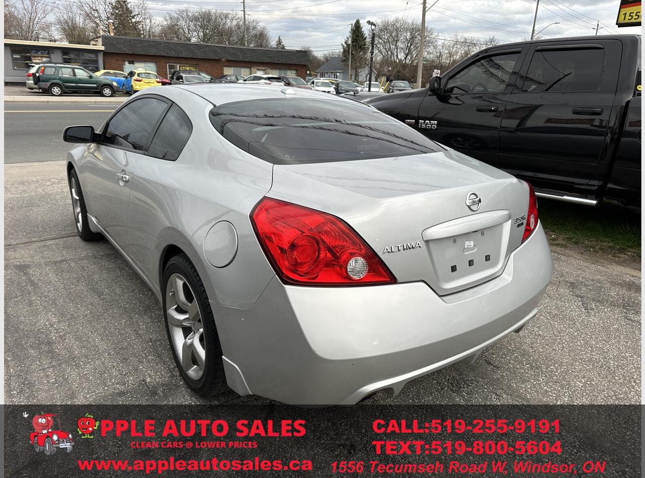 2011 Nissan Altima 35x SR Photo