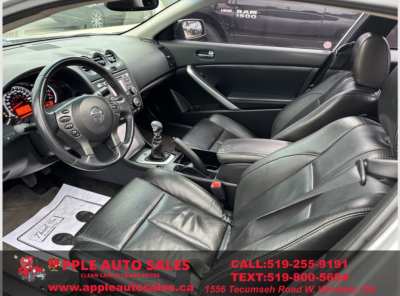 2011 Nissan Altima 35x SR Photo