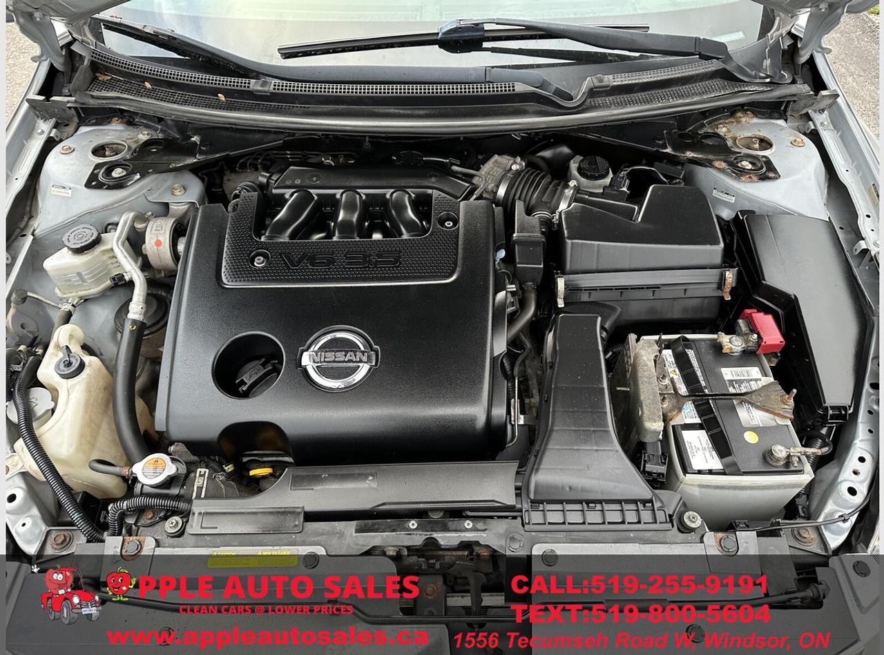 2011 Nissan Altima 35x SR Photo