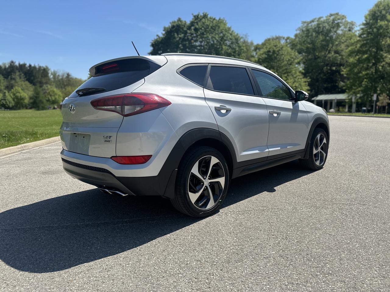 2016 Hyundai Tucson Premium Eco Photo