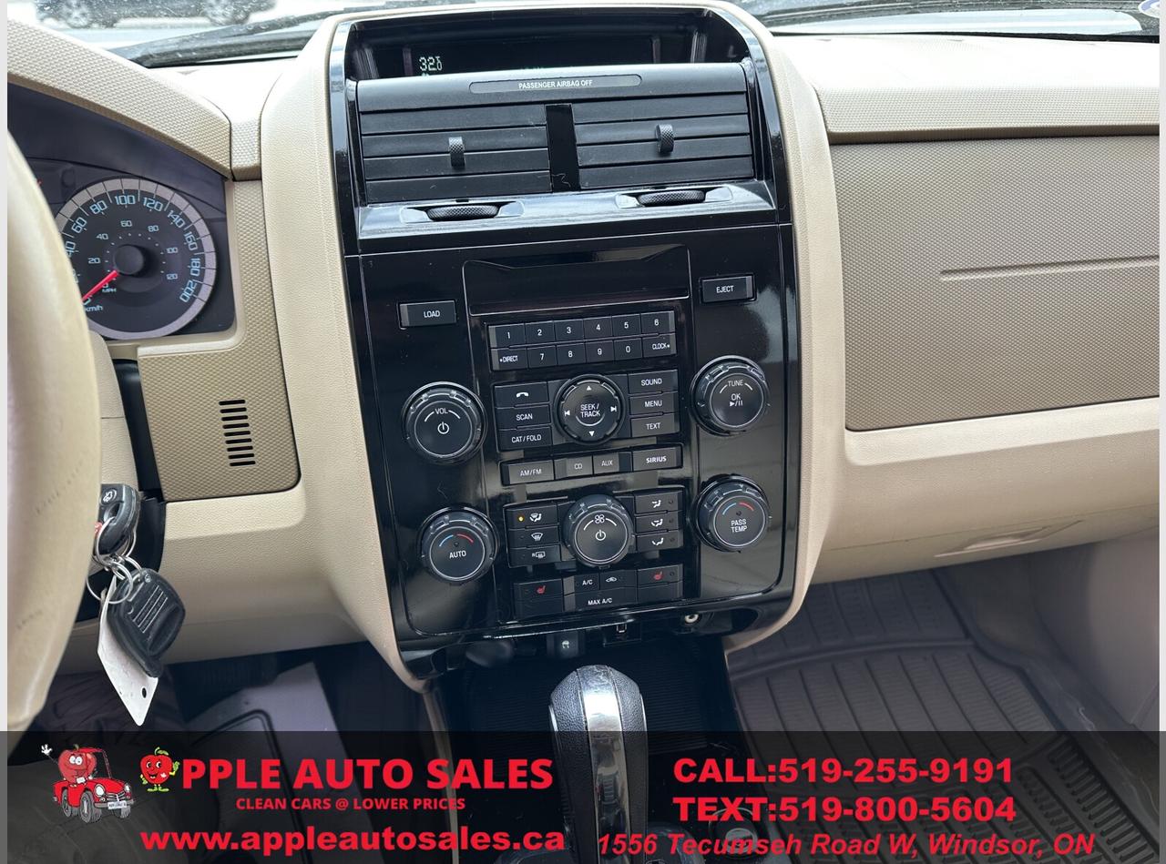 2010 Ford Escape Limited Photo