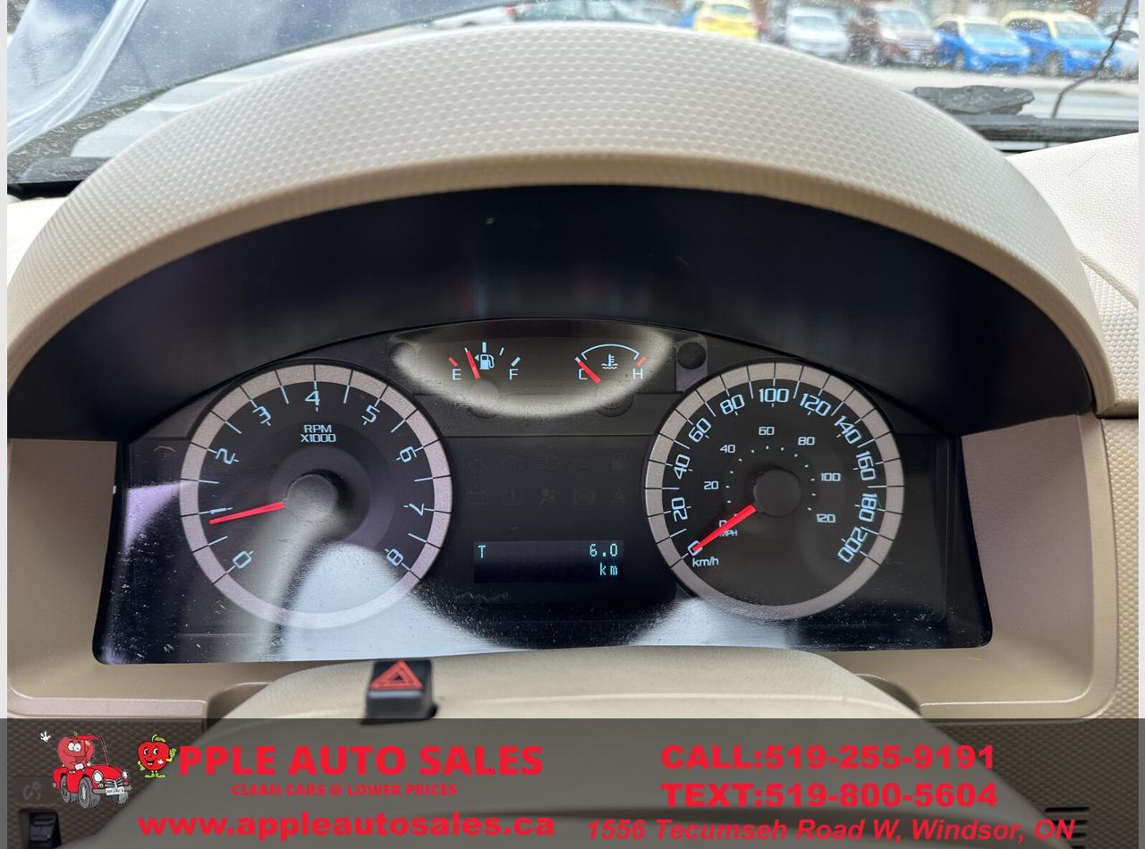 2010 Ford Escape Limited Photo