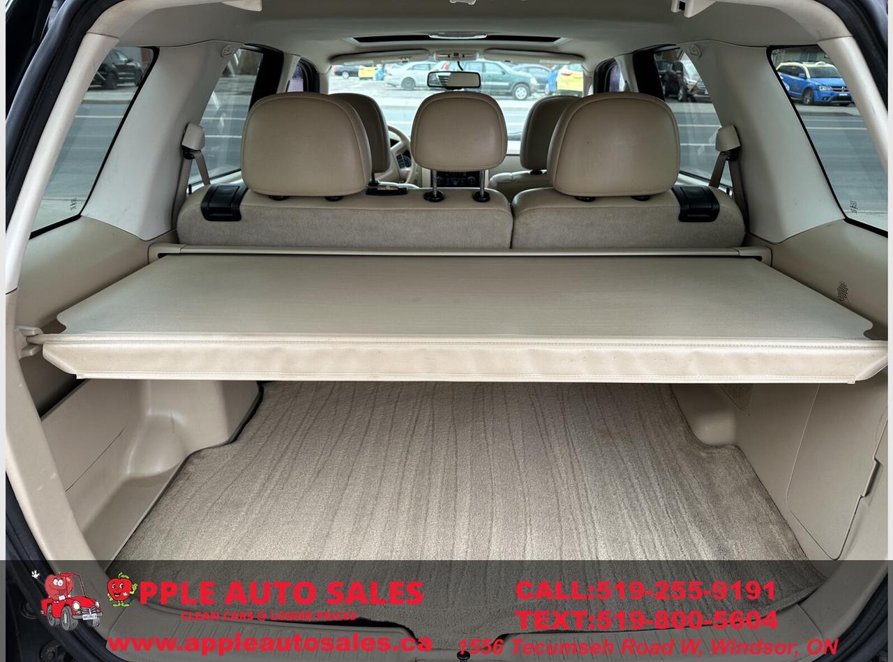 2010 Ford Escape Limited Photo