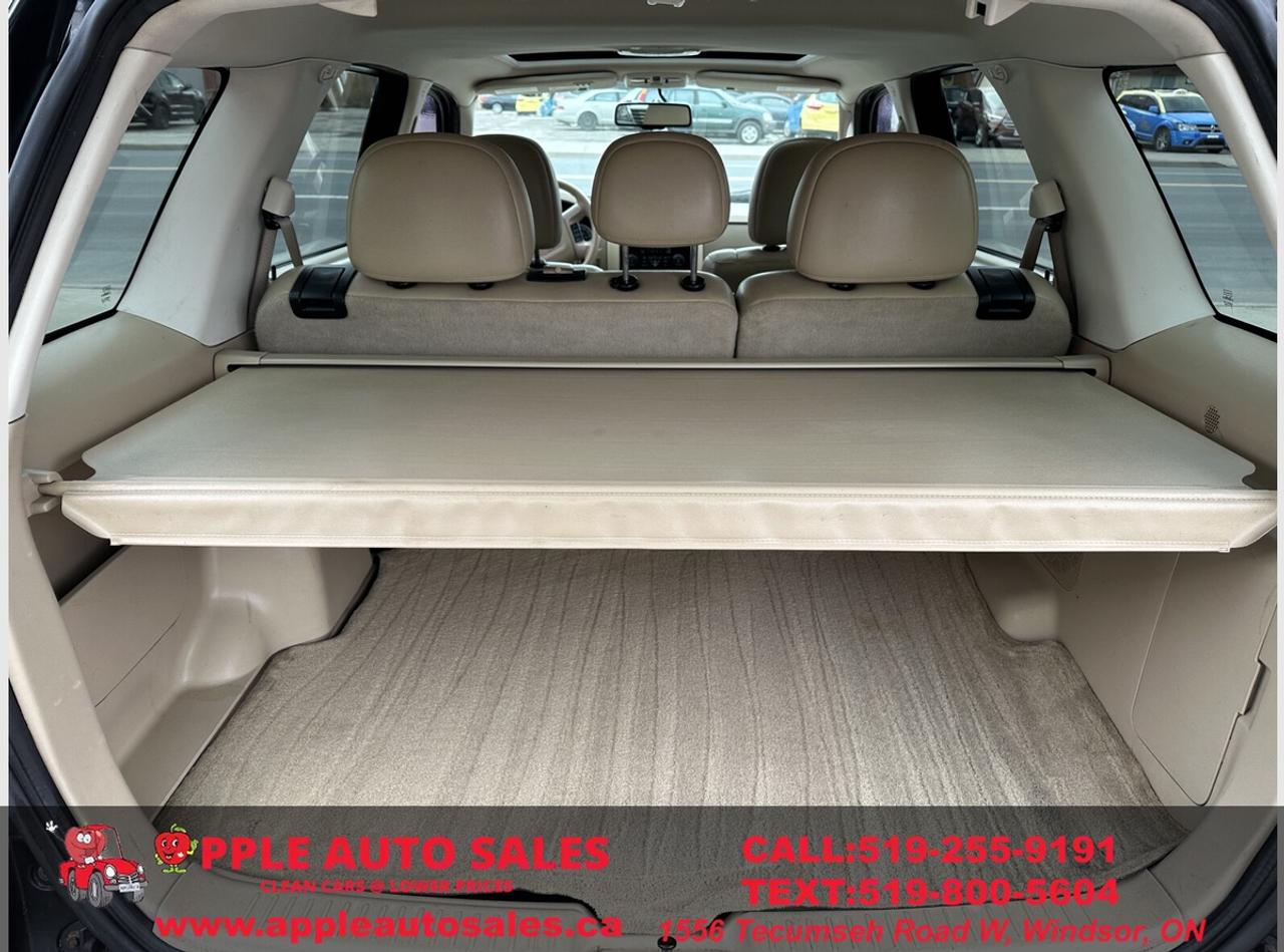 2010 Ford Escape Limited Photo