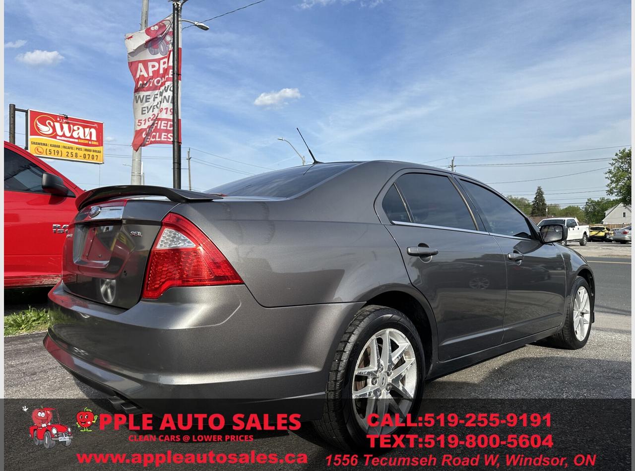 2012 Ford Fusion SEL Photo4