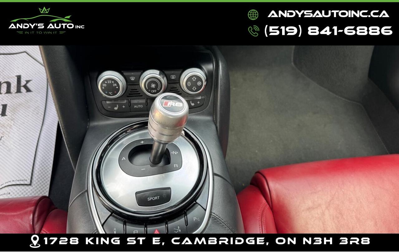 2015 Audi R8 SPYDER | AWD | V8 | ALL SERVICE RECORDS | NO AC  Photo