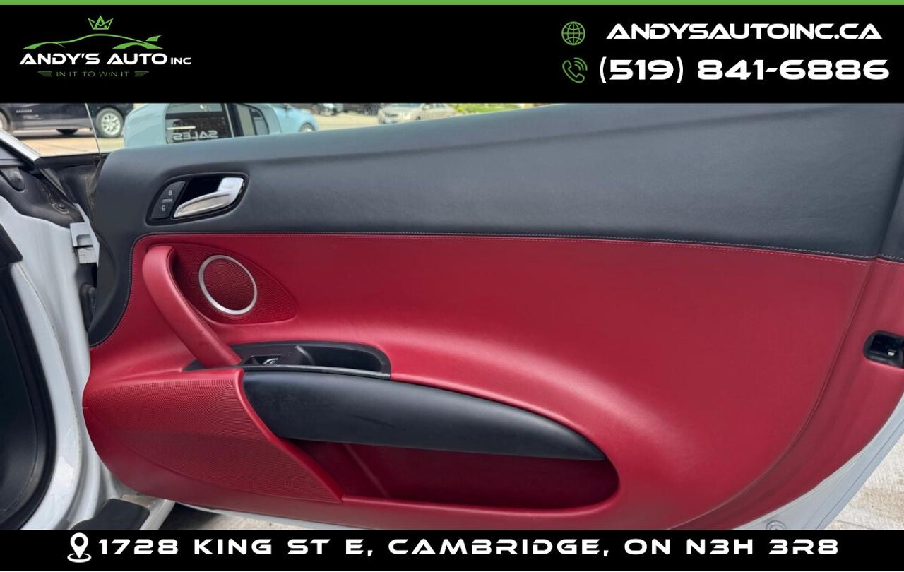 2015 Audi R8 SPYDER | AWD | V8 | ALL SERVICE RECORDS | NO AC  Photo