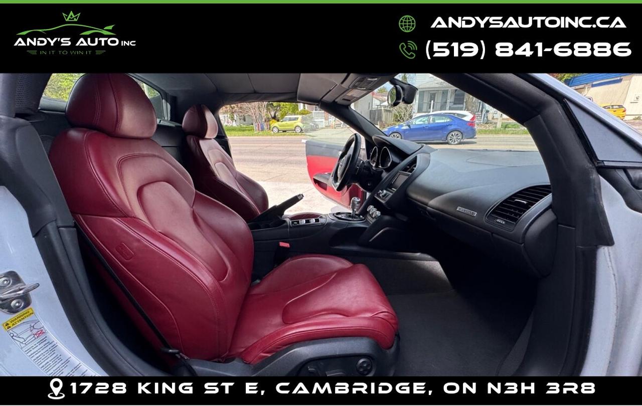 2015 Audi R8 SPYDER | AWD | V8 | ALL SERVICE RECORDS | NO AC  Photo