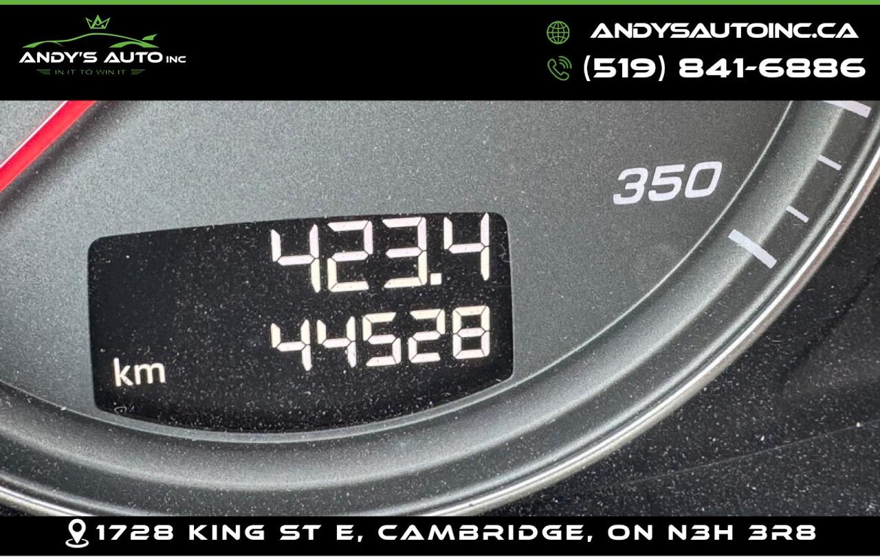 2015 Audi R8 SPYDER | AWD | V8 | ALL SERVICE RECORDS | NO AC  Photo