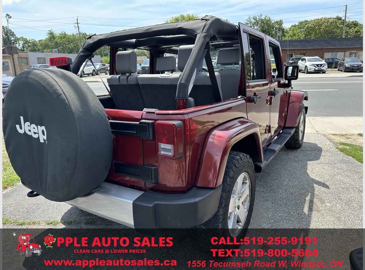 2009 Jeep Wrangler Unlimited Sahara Photo