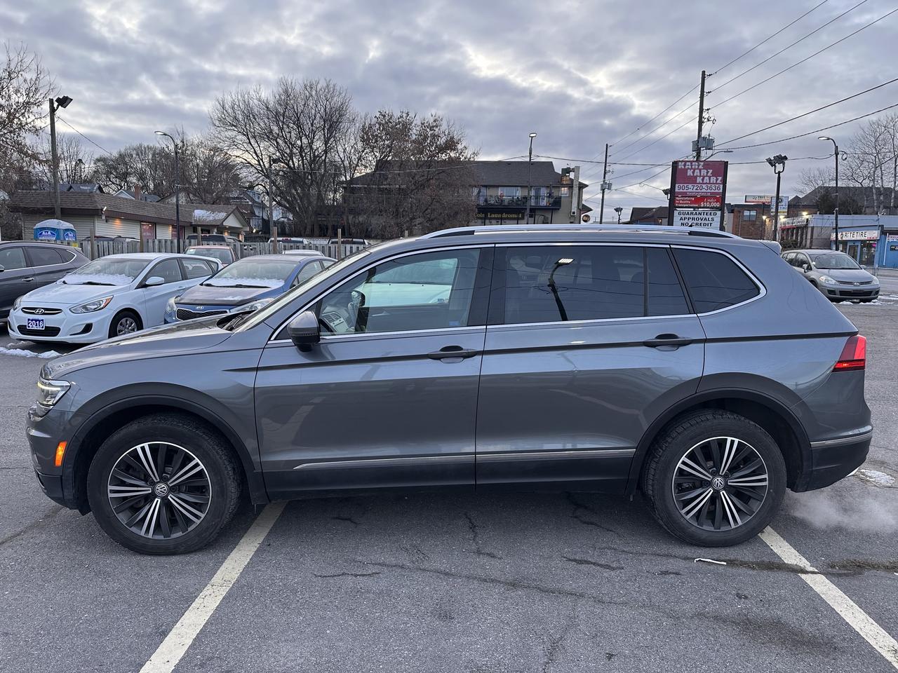 2018 Volkswagen Tiguan Highline 4MOTION Photo1