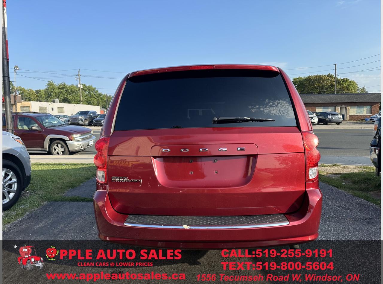 2016 Dodge Grand Caravan SPECIAL EDITION Photo