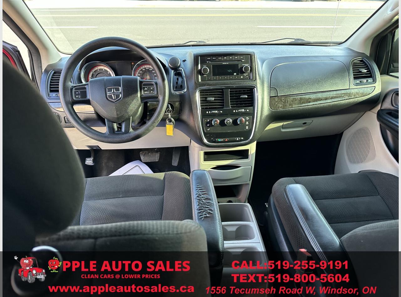 2016 Dodge Grand Caravan SPECIAL EDITION Photo