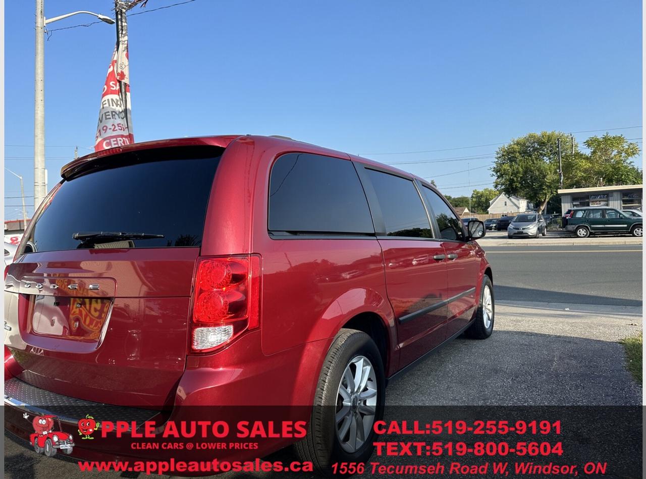 2016 Dodge Grand Caravan SPECIAL EDITION Photo