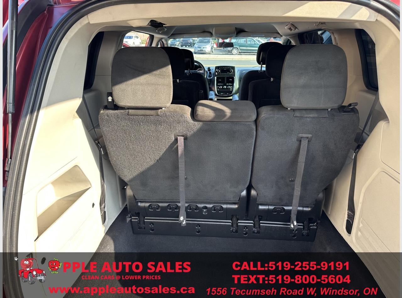 2016 Dodge Grand Caravan SPECIAL EDITION Photo