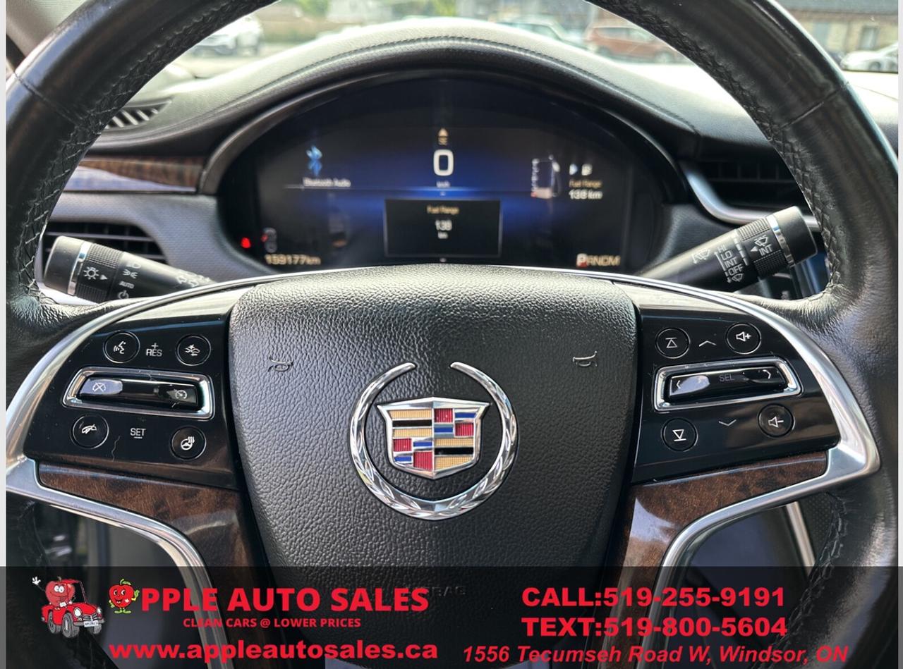 2013 Cadillac XTS Premium Photo