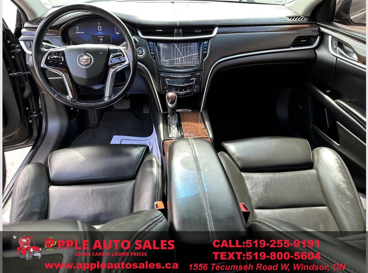 2013 Cadillac XTS Premium Photo