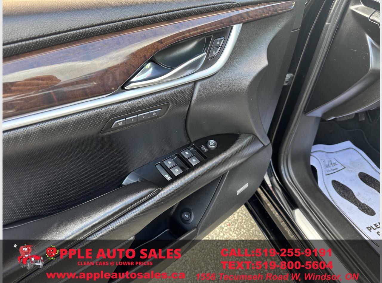 2013 Cadillac XTS Premium Photo