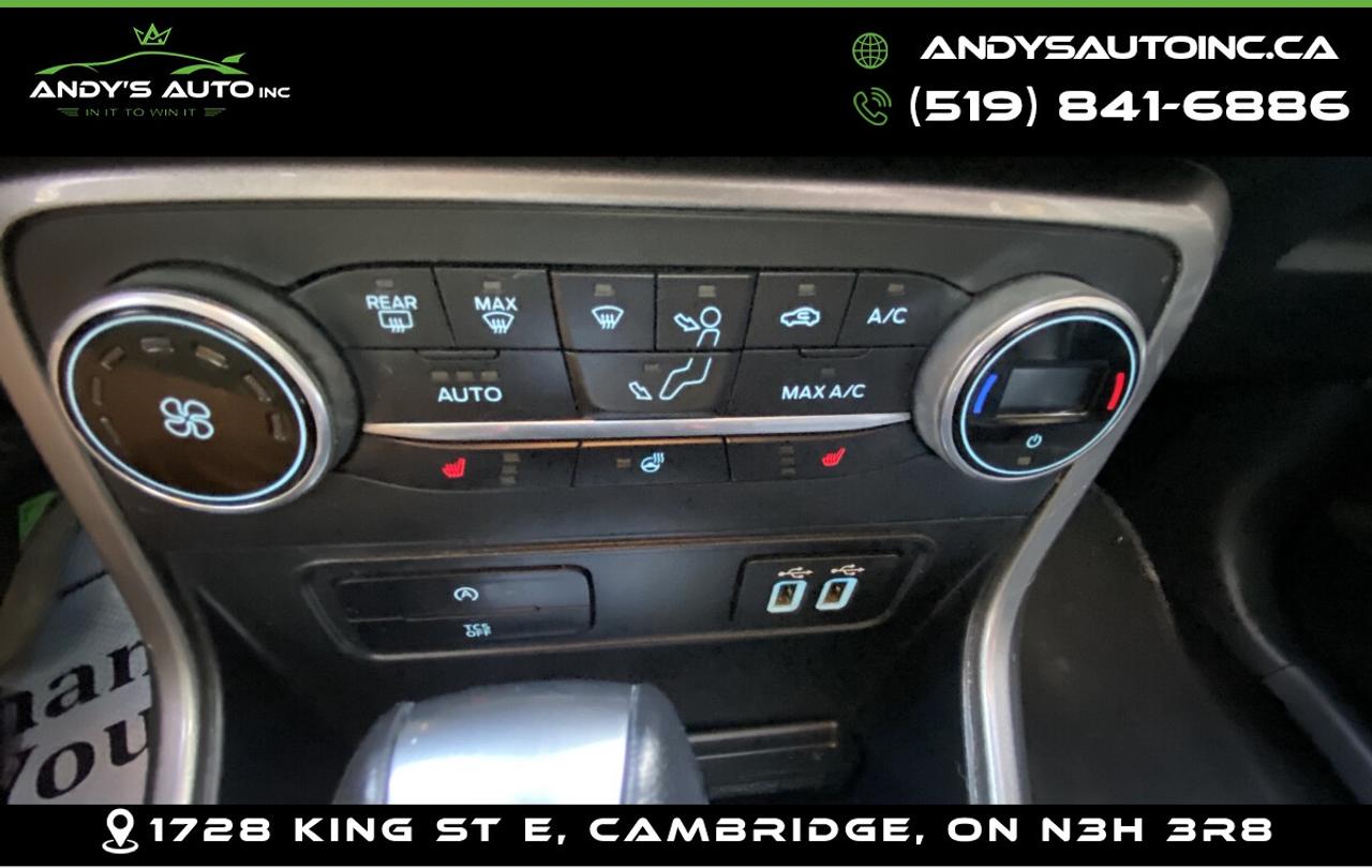 2021 Ford EcoSport SES ! ONE OWNER ! NO ACCIDENTS ! AWD Photo