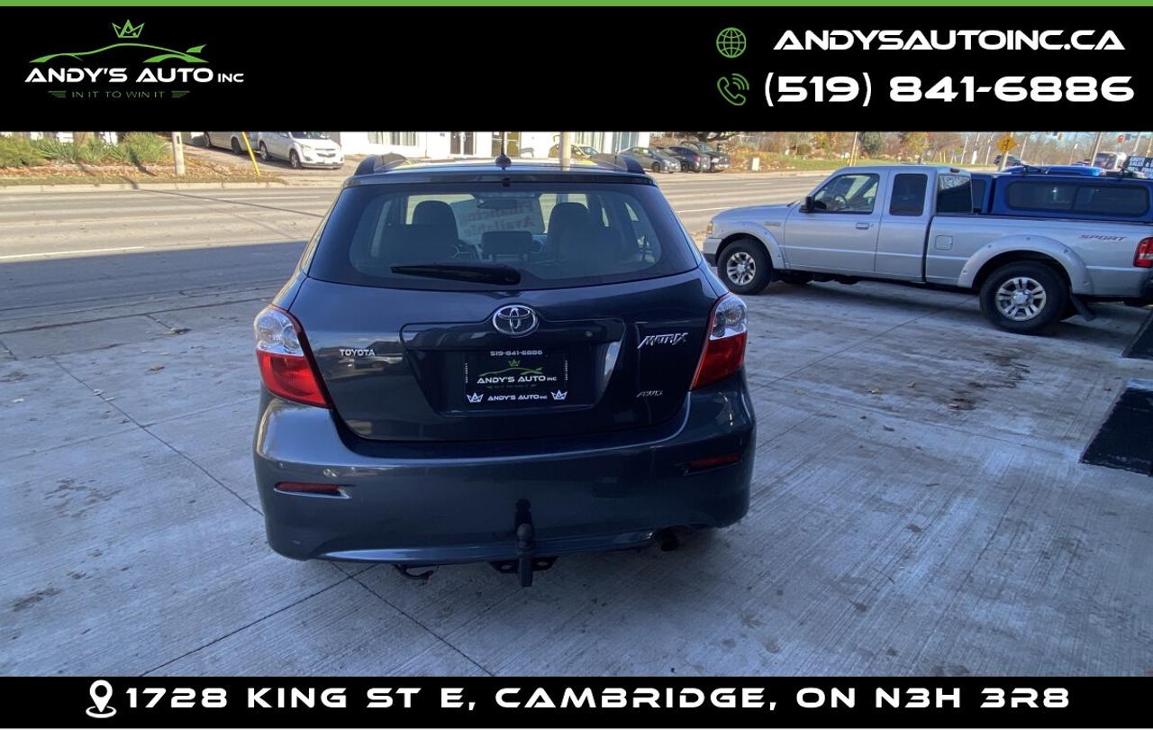 2010 Toyota Matrix S AWD ! NO ACCIDENTS ! LOW KMS ! RARE Photo