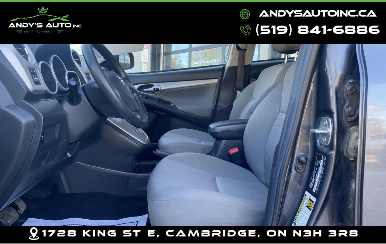 2010 Toyota Matrix S AWD ! NO ACCIDENTS ! LOW KMS ! RARE Photo