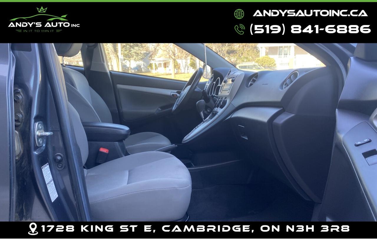 2010 Toyota Matrix S AWD ! NO ACCIDENTS ! LOW KMS ! RARE Photo