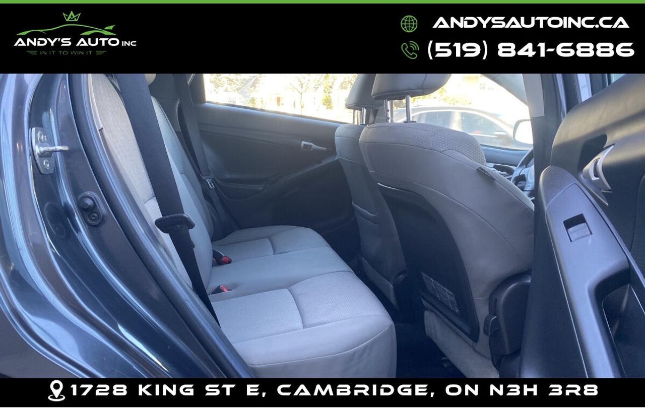 2010 Toyota Matrix S AWD ! NO ACCIDENTS ! LOW KMS ! RARE Photo