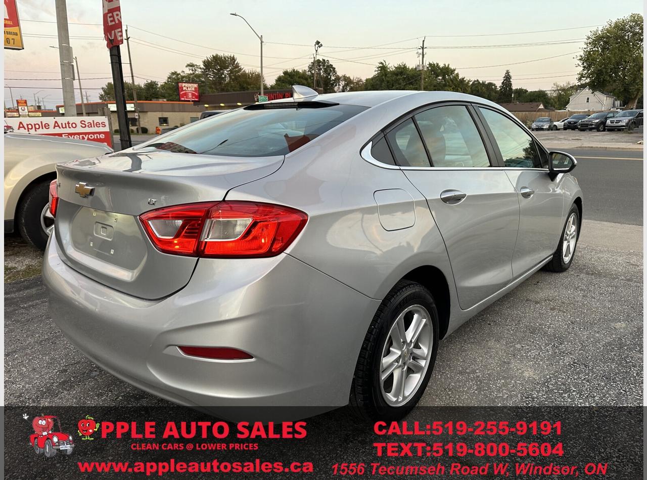 2016 Chevrolet Cruze LT Photo3