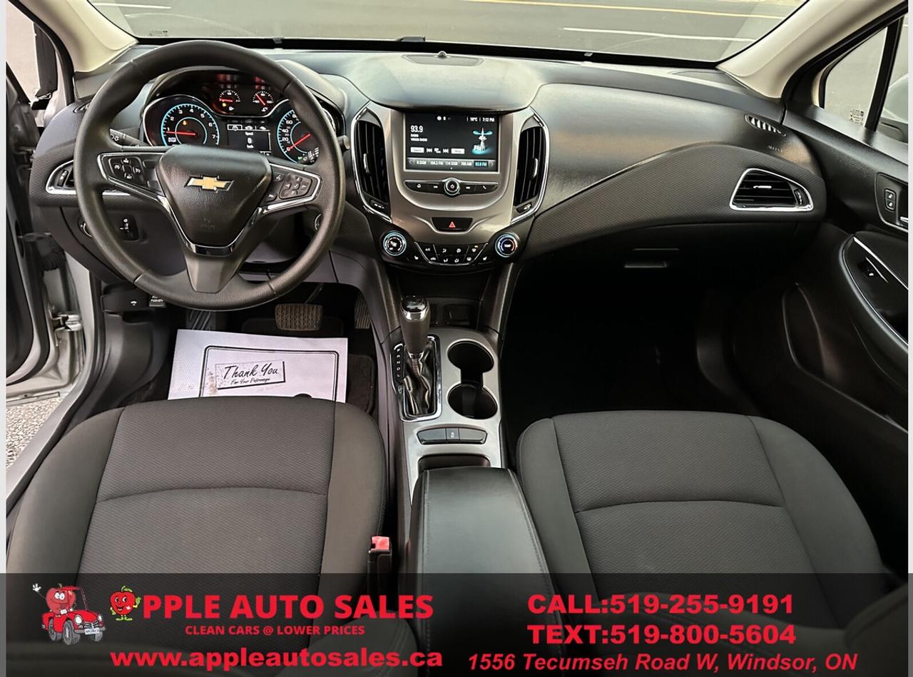 2016 Chevrolet Cruze LT Photo