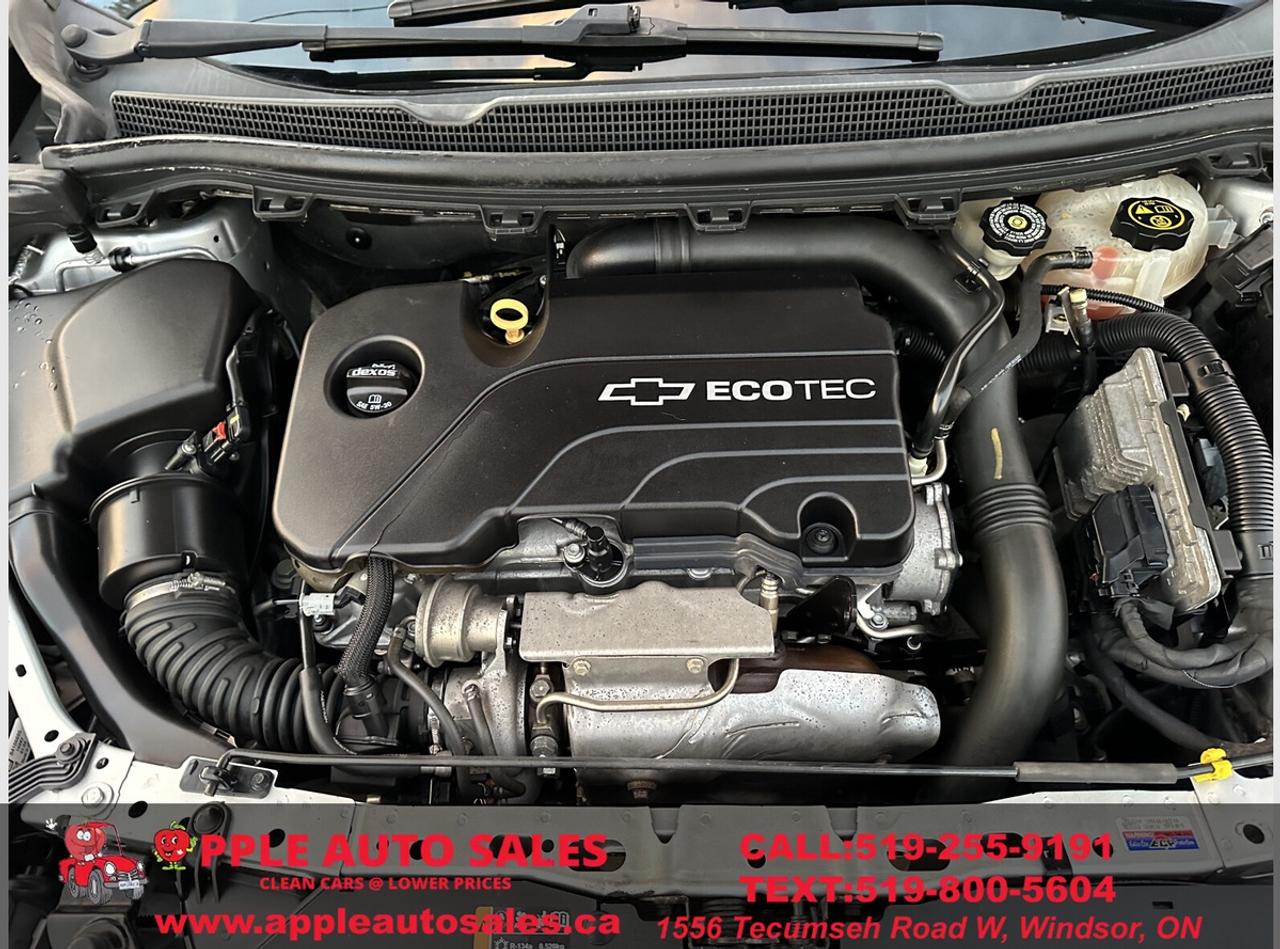 2016 Chevrolet Cruze LT Photo