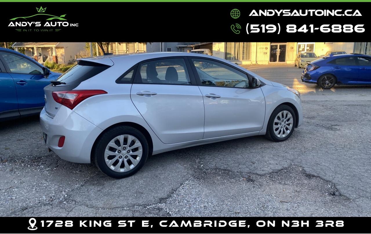 2017 Hyundai Elantra GT GL HB ! HEATED SEATS ! NO ACCIDENTS ! CERTIFIED ! Photo2