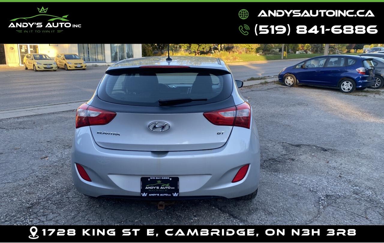 2017 Hyundai Elantra GT GL HB ! HEATED SEATS ! NO ACCIDENTS ! CERTIFIED ! Photo