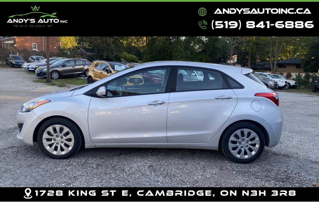 2017 Hyundai Elantra GT GL HB ! HEATED SEATS ! NO ACCIDENTS ! CERTIFIED ! Photo