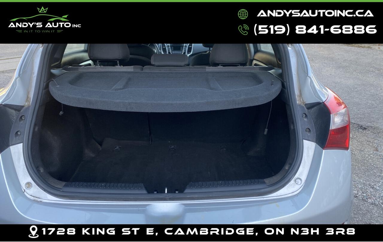 2017 Hyundai Elantra GT GL HB ! HEATED SEATS ! NO ACCIDENTS ! CERTIFIED ! Photo