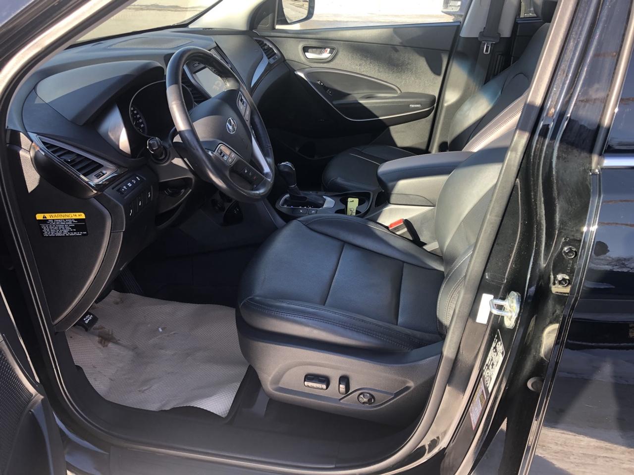 2017 Hyundai Santa Fe "LUXURY SPORT" Photo
