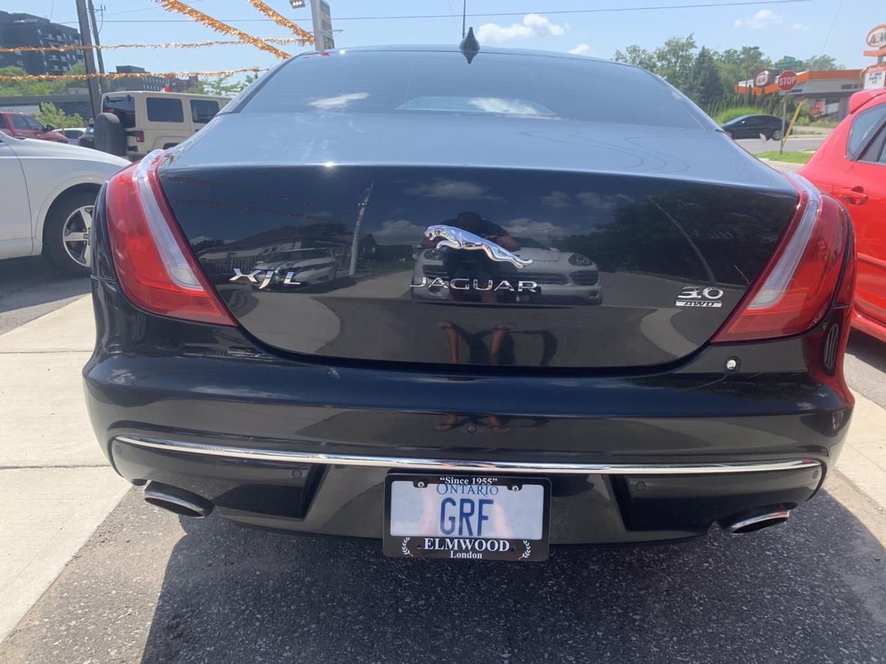 2016 Jaguar "XJ-L" portfollio XJL Photo3