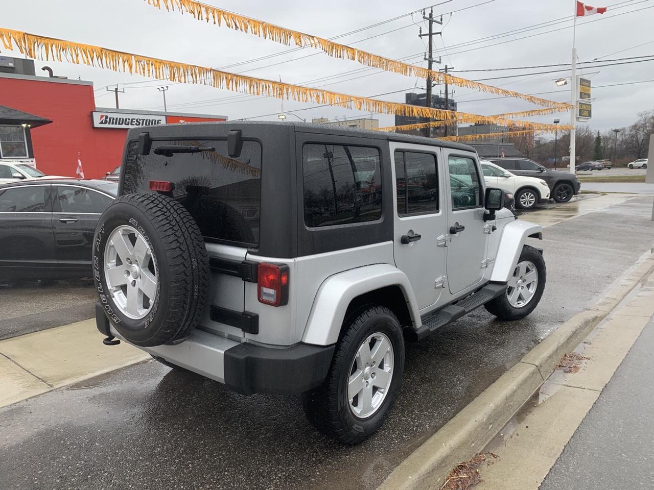 2012 Jeep Wrangler Unlimited Sahara Photo